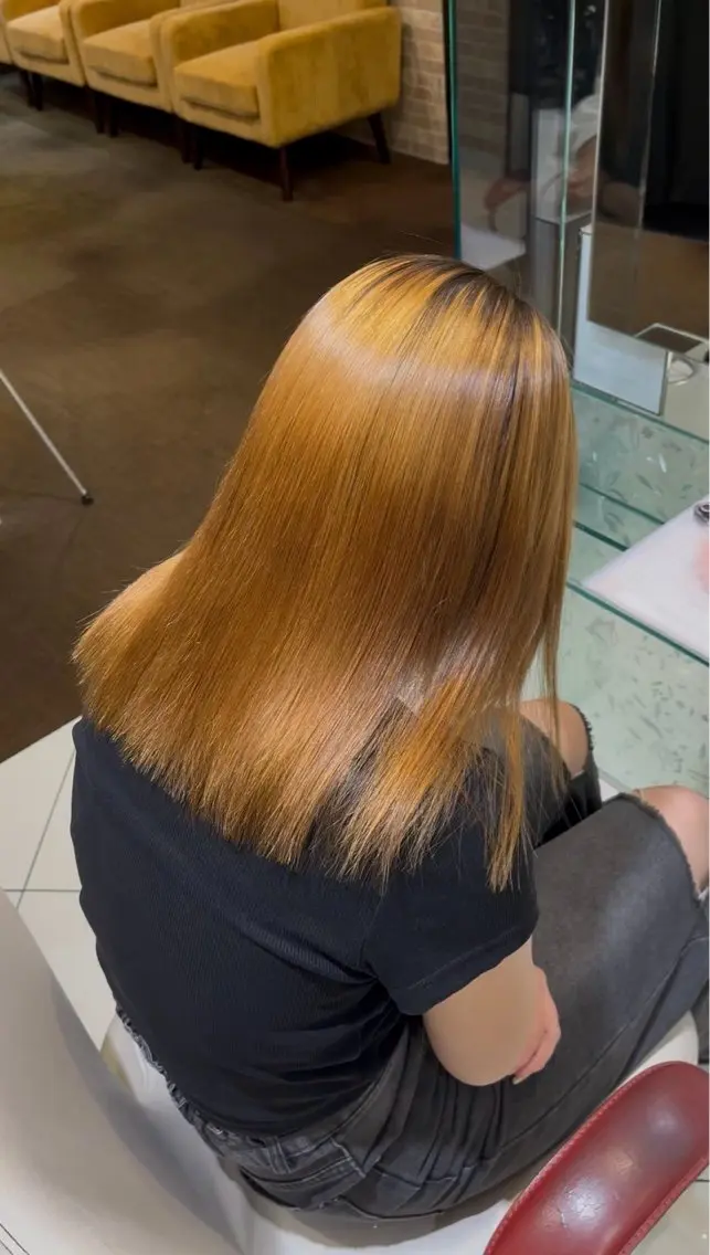 セミロング カット 縮毛矯正 トリートメント 髪質改善美容師 鈴木のヘアスタイル