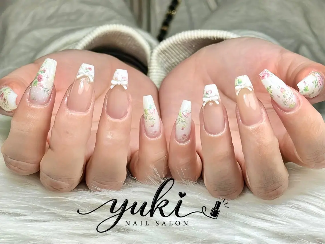 ネイル アートネイル ボルドー フレンチネイル ジェルネイル 氷ネイル・うるうるネイル ハンドネイル Yuki Nailsalonのネイルデザイン