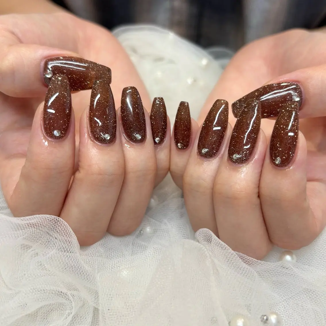 ネイル フラッシュネイル ストーンネイル ハンドネイル 荒巻 めいのネイルデザイン