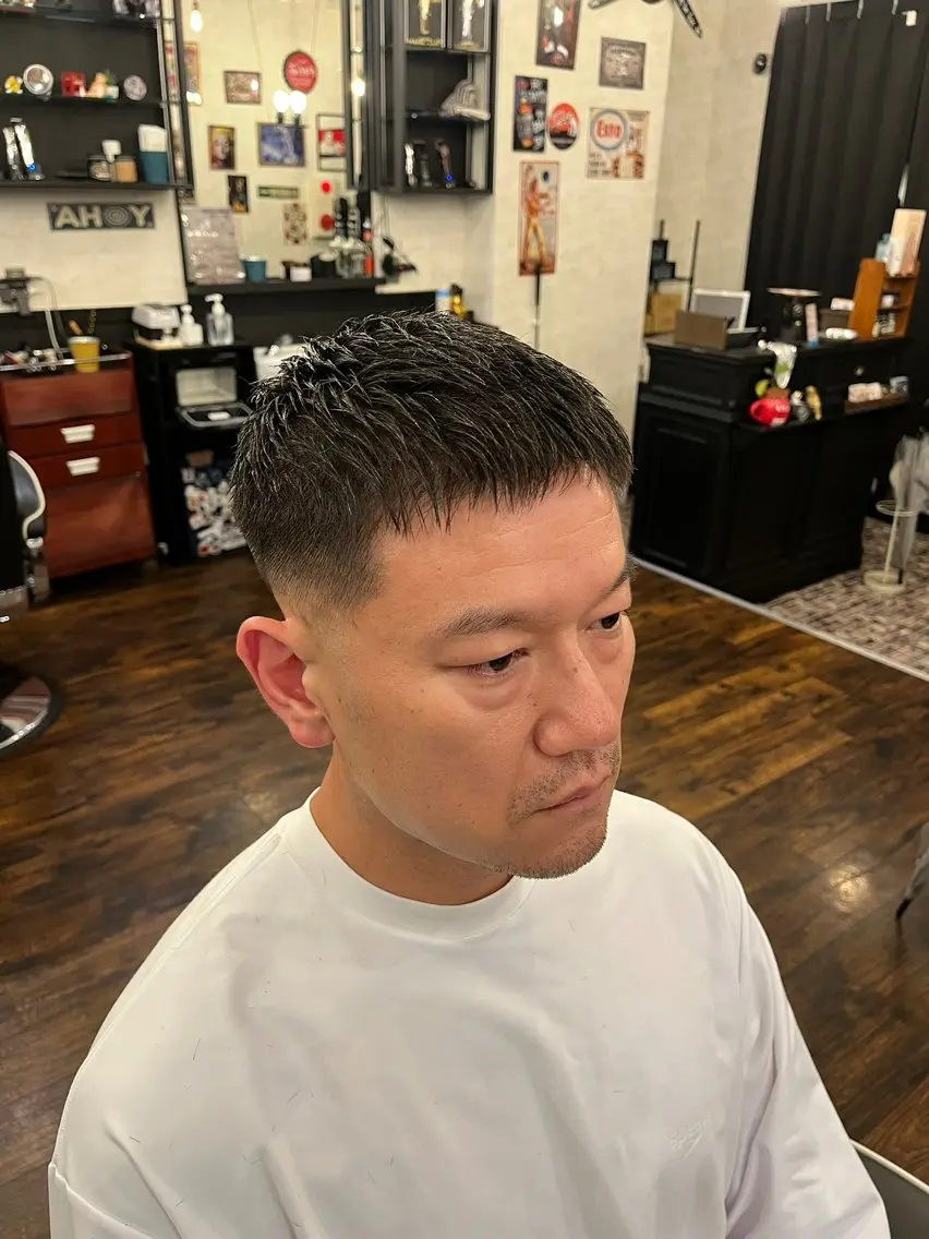 ショート 山崎 ユキヤのヘアスタイル