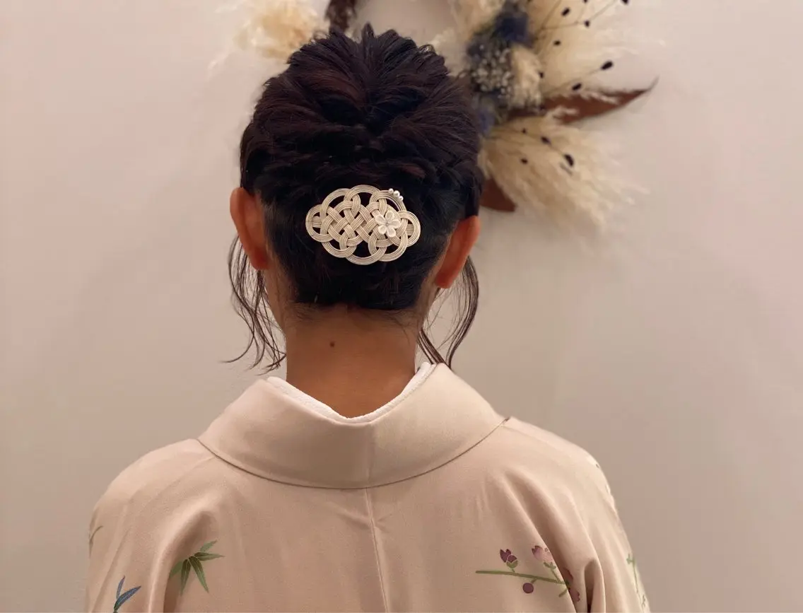 ミディアム 石川 彩のヘアスタイル