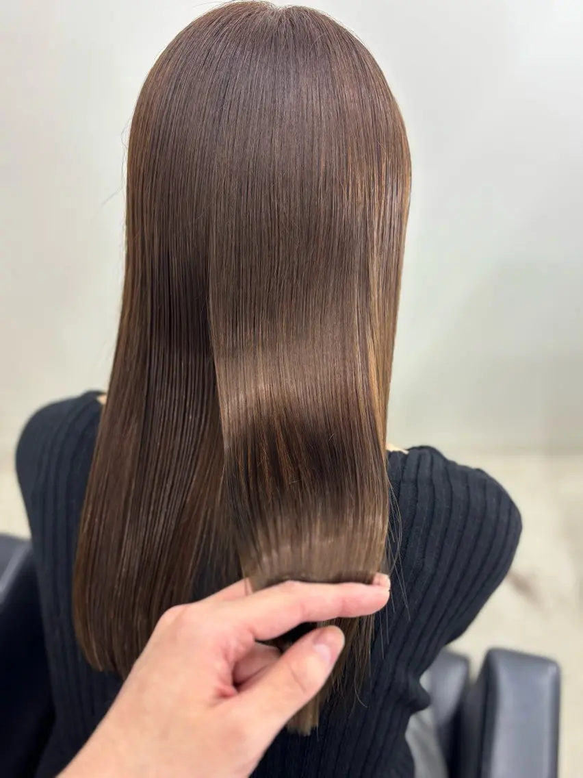 セミロング カラー カット ヘアカラー トリートメント 冨木 雄斗のヘアスタイル