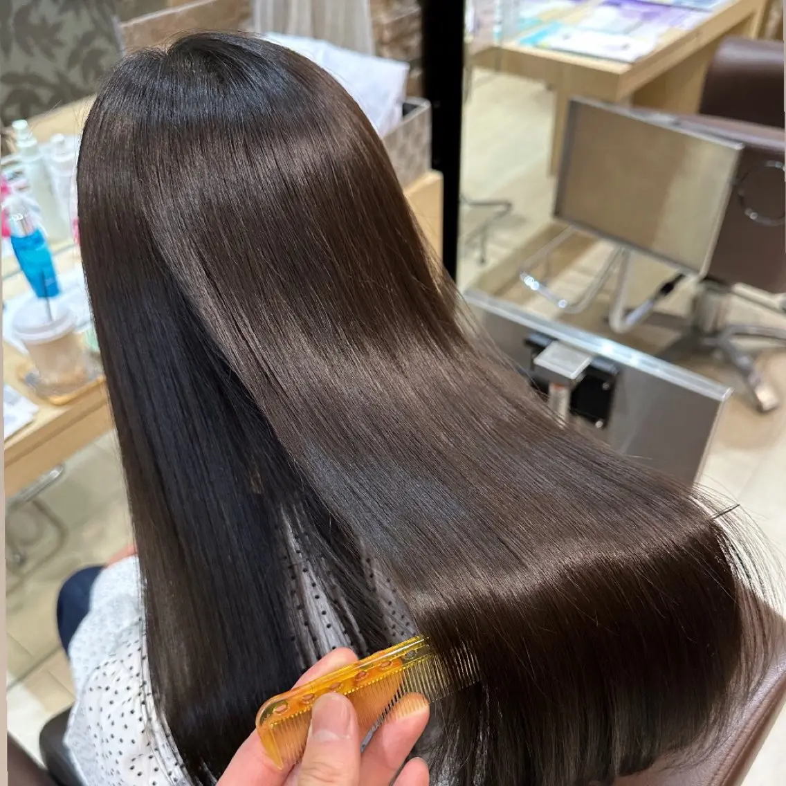 【🌀癖でお悩みの方🌀】カット+髪質改善ストレート+キラ水¥27830→16500の写真