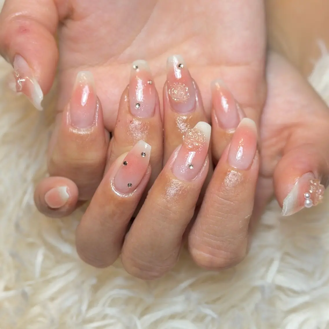 ネイル ハンドネイル フットネイル nailsalon Any'bのネイルデザイン