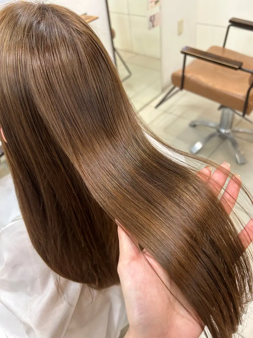 ロング カラー ベージュカラー ブラウンカラー ブラウンベージュ カット ヘアカラー 阪田 真奈未のヘアスタイル