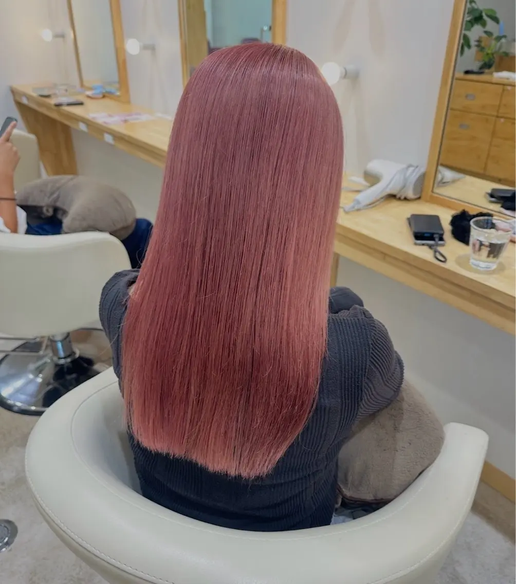 セミロング カラー カット ヘアカラー 淡い暖色・ラベンダー ♡レイヤー🩰ノアのヘアスタイル