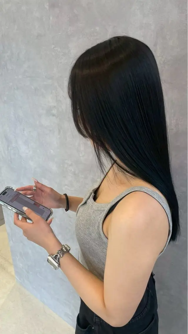 カラー 谷部 流希斗のヘアスタイル