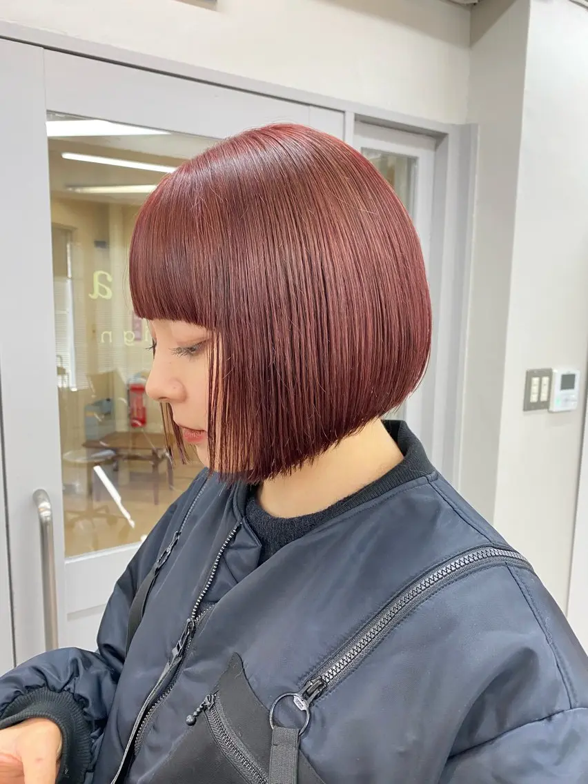 ショート カラー ブラウンカラー ピンクカラー ピンクブラウン ボブ レイヤー暖色カラー 池袋Yamamotoのヘアスタイル