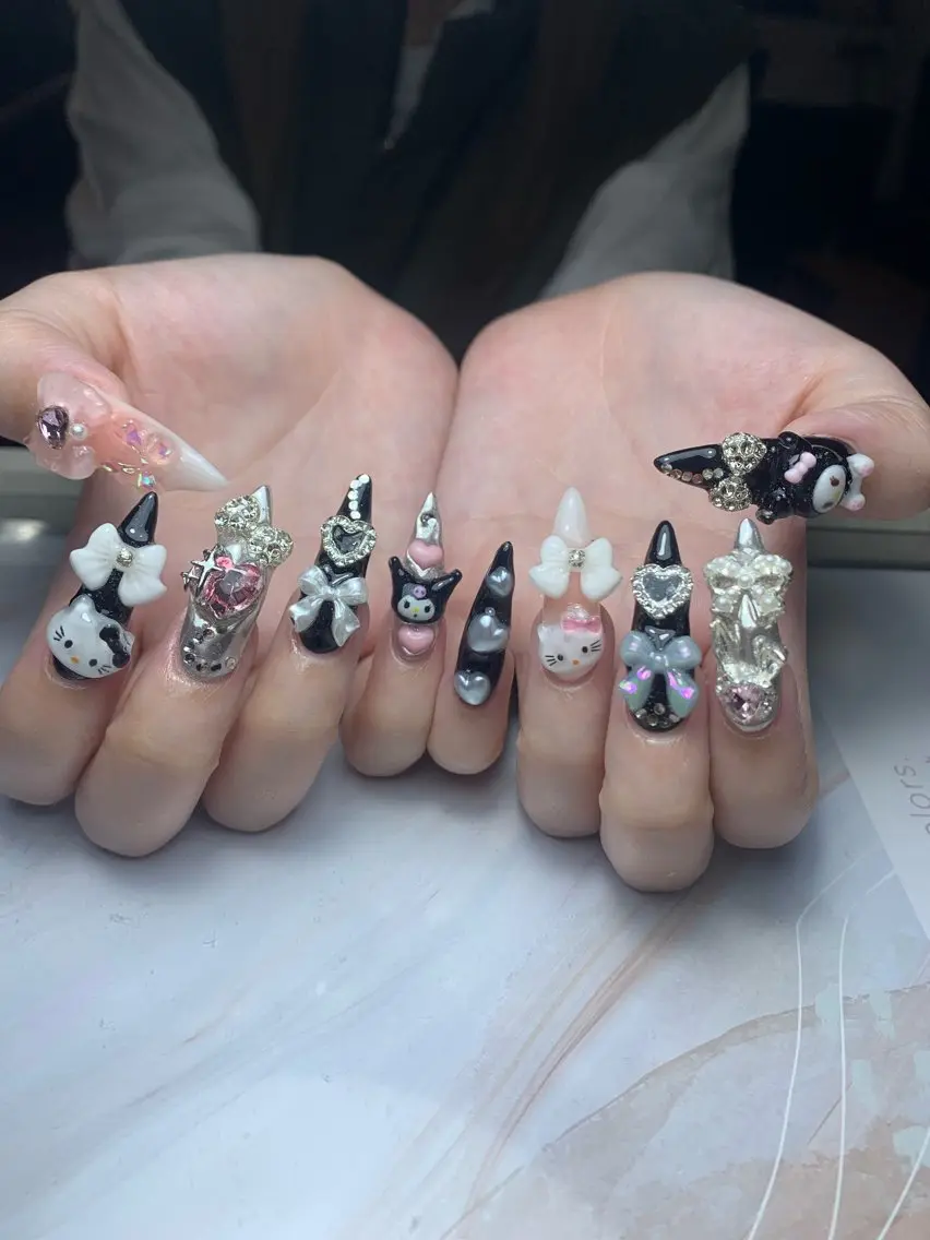 ネイル akina nailsのネイルデザイン