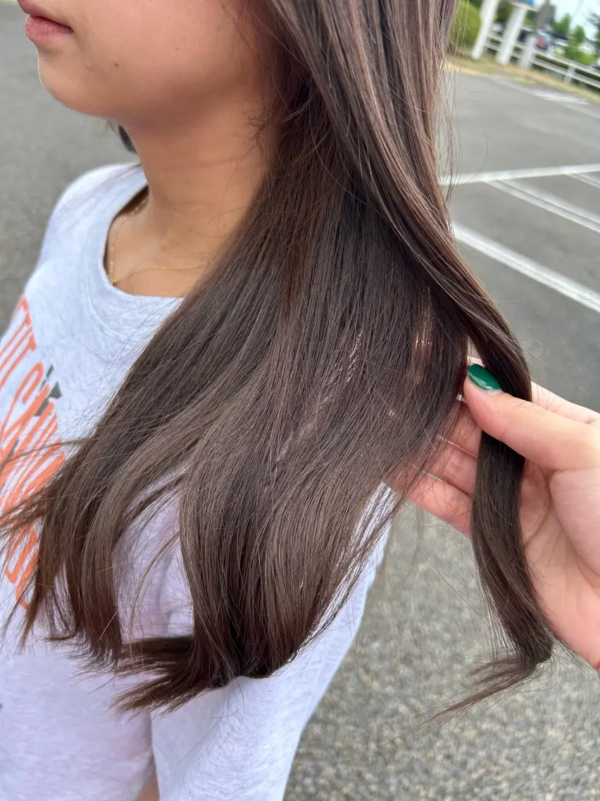 ロング カラー ヘアカラー 髙木 碧唯のヘアスタイル