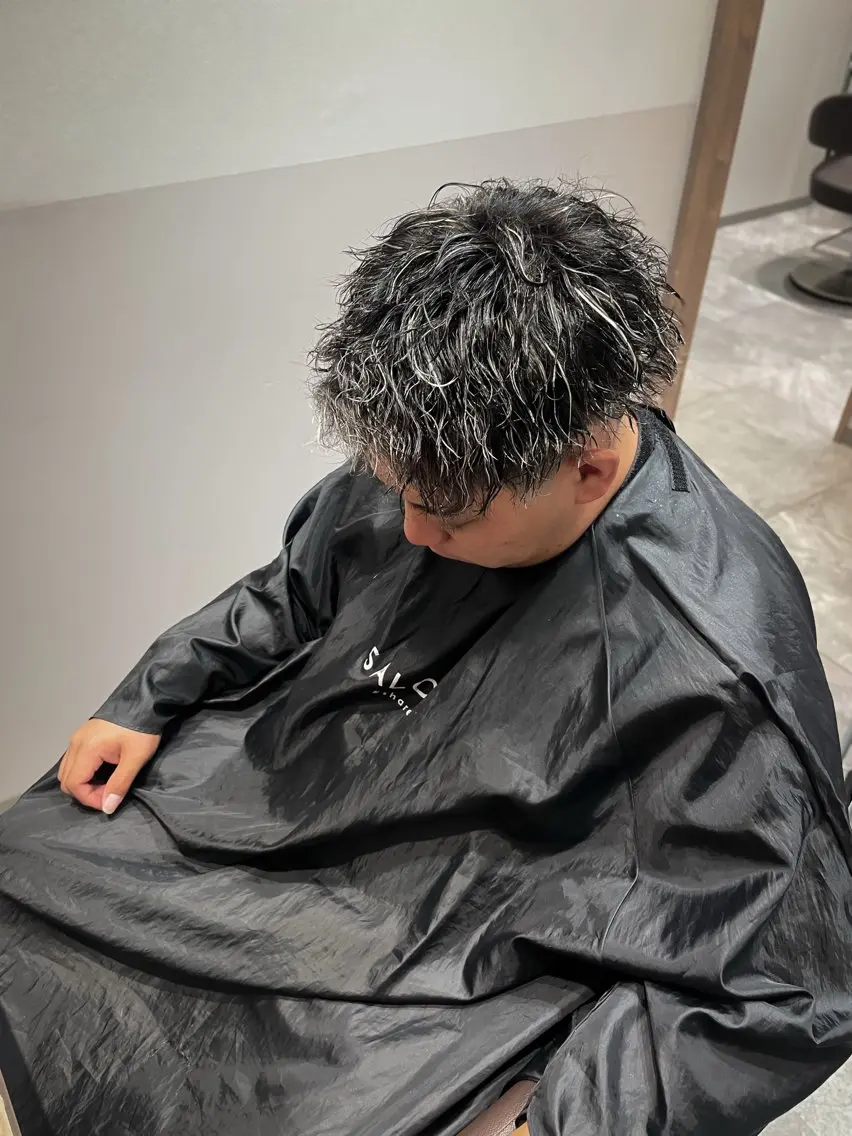 パーマ メンズ メンズブリーチ メンズメッシュ メンズパーマ カット ヘアカラー パーマ 熊本メンズパーマ/ 飽田 優人のヘアスタイル