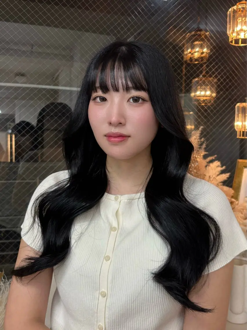 ロング カラー 黒髪 ブリーチ 透明感カラー ヘアカラー トリートメント XELM/高崎/ レイヤー/nearaのヘアスタイル