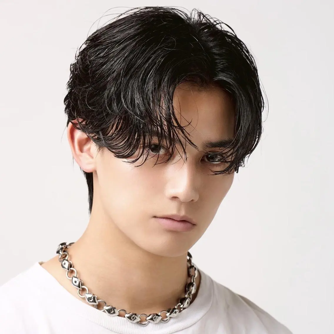 【💥セットでお得に💥】メンズカット➕メンズパーマ➕最新の眉毛を整える ”眉質改善”モデルさん募集！　　ミニモ学割の写真