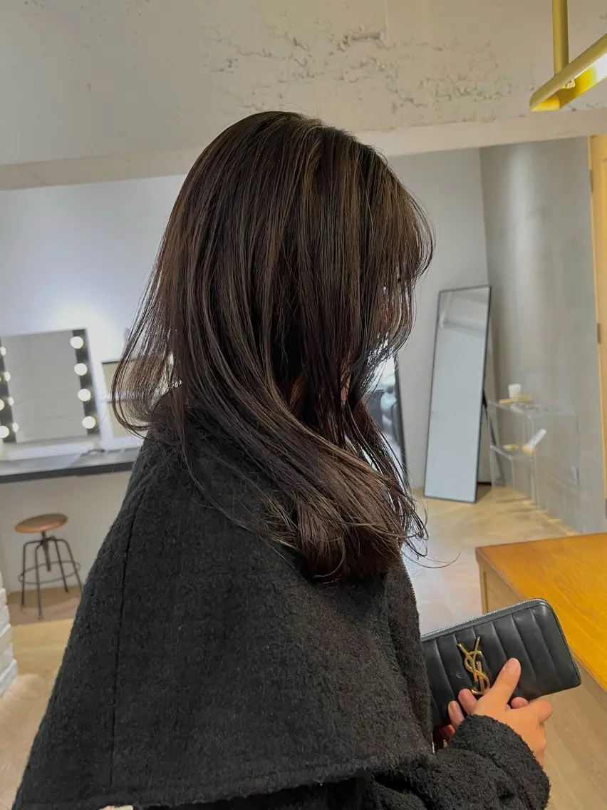 セミロング 似合わせレイヤー ＆縮毛矯正のヘアスタイル