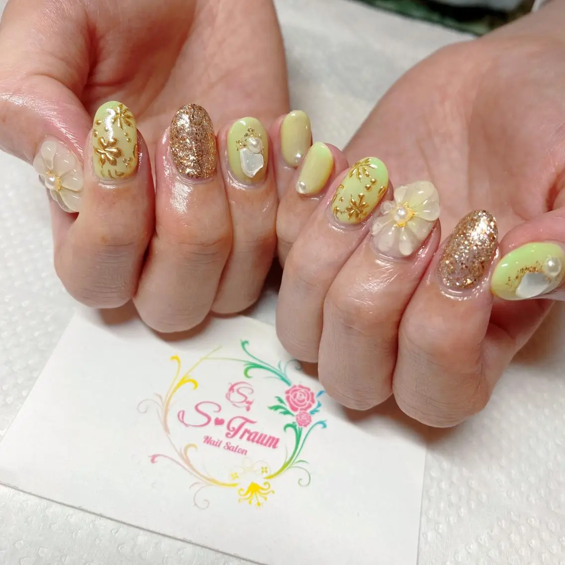 ネイル アートネイル フラワーネイル ジェルネイル ぷっくりネイル Nail Salon S-Traumのネイルデザイン