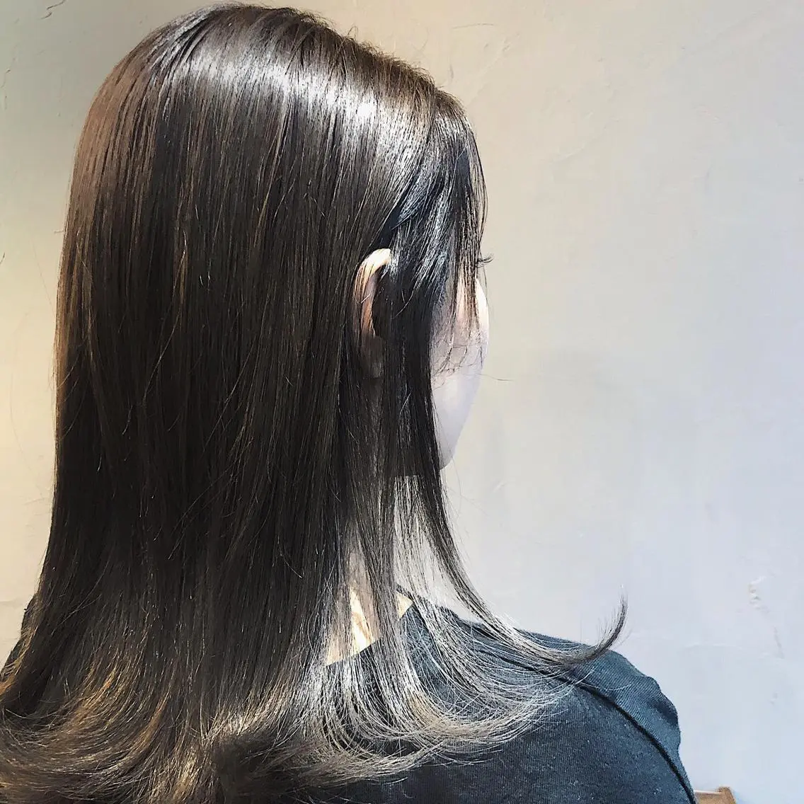 セミロング カラー インナーカラー 山口 浩之のヘアスタイル