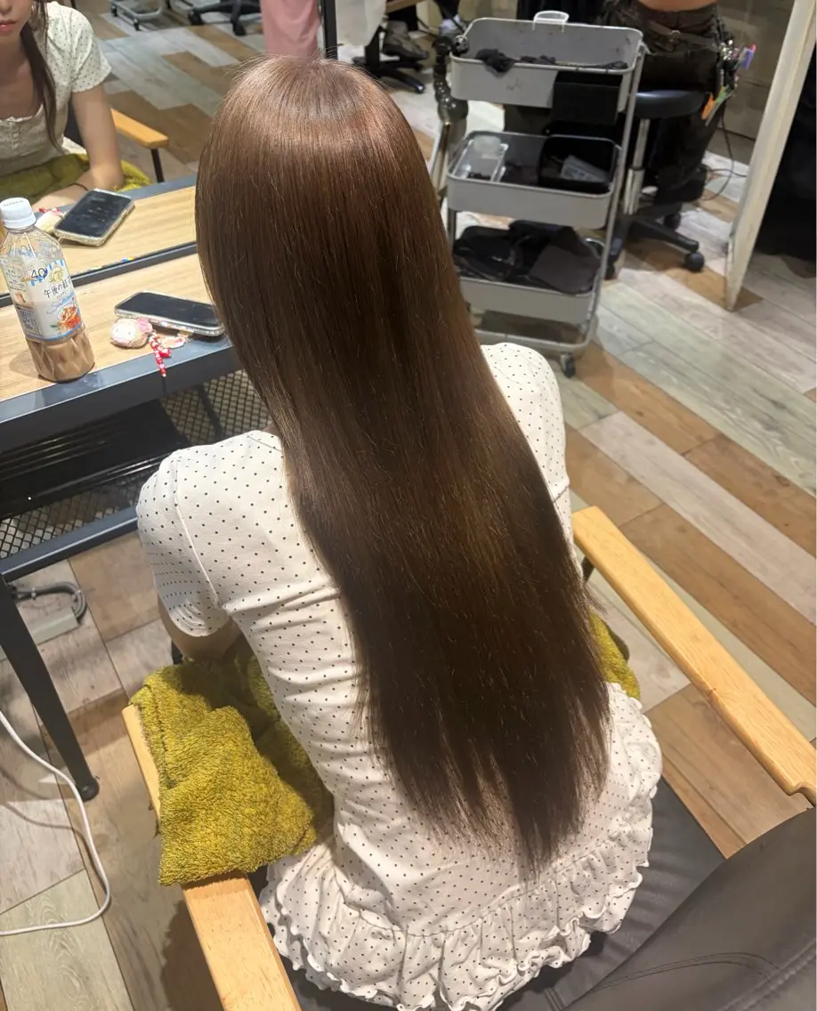 ロング ヘアカラー 💜🦋 COCONA🦋💜のヘアスタイル