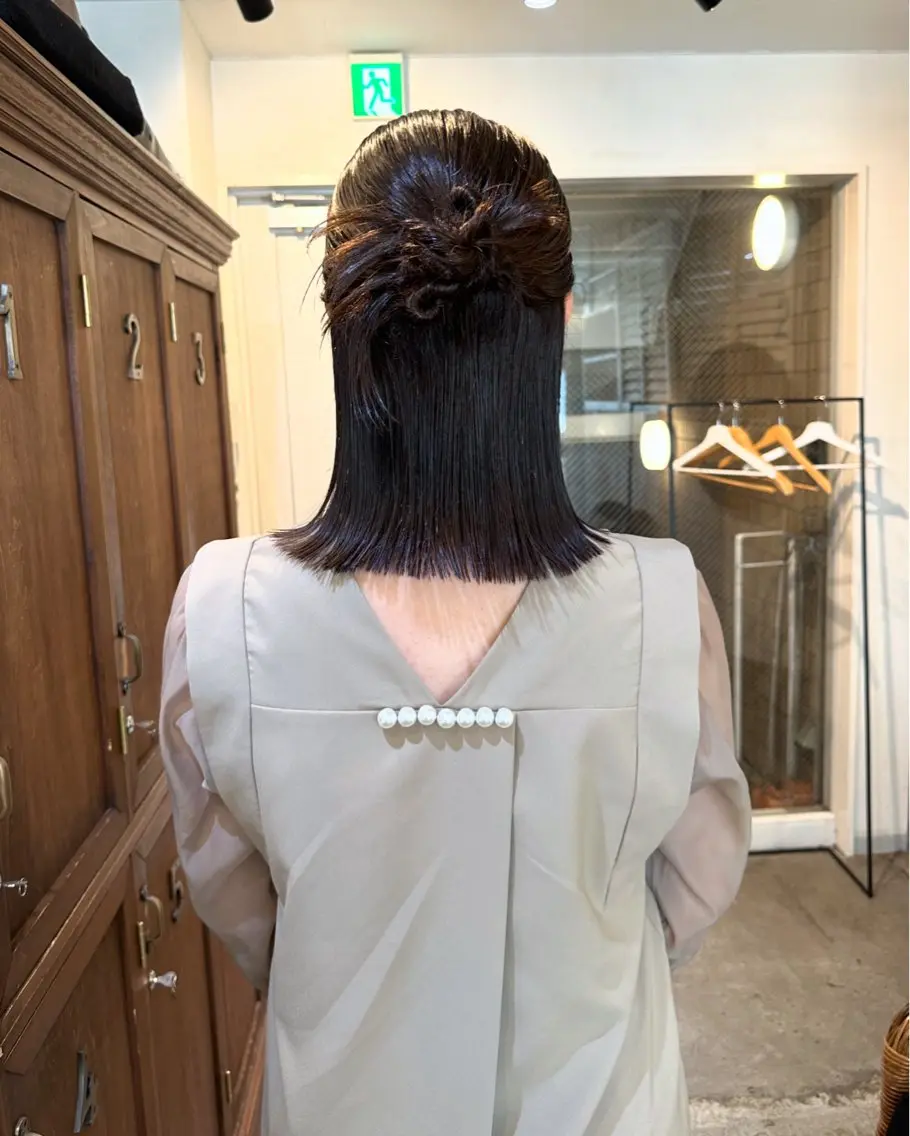 ショート ヘアアレンジ ハーフアップ オレンジブラウン ヘアセット カットモデル募集中 ／HARUKA🎀のヘアスタイル
