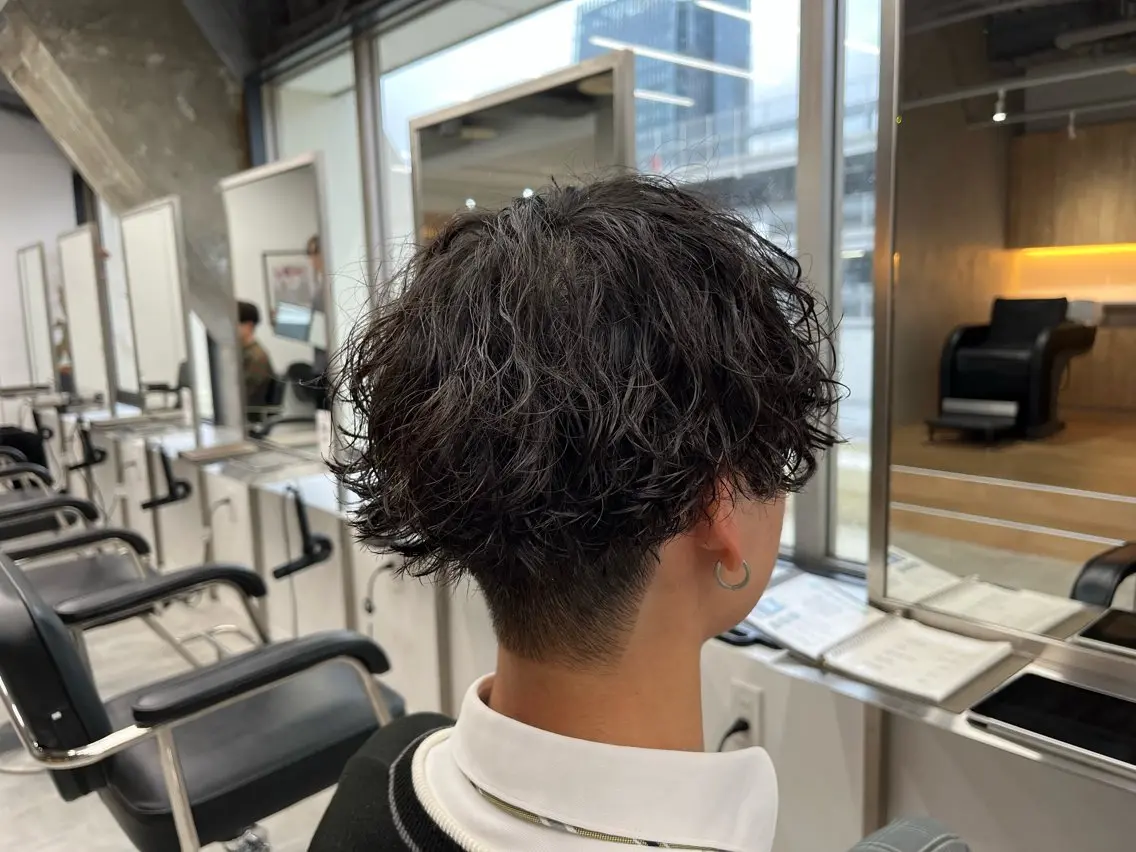 ショート パーマ メンズ メンズパーマ スパイキーショート 波巻きパーマ ショートヘア 波巻きスパイラル🌀 新潟/万代/山下優のヘアスタイル