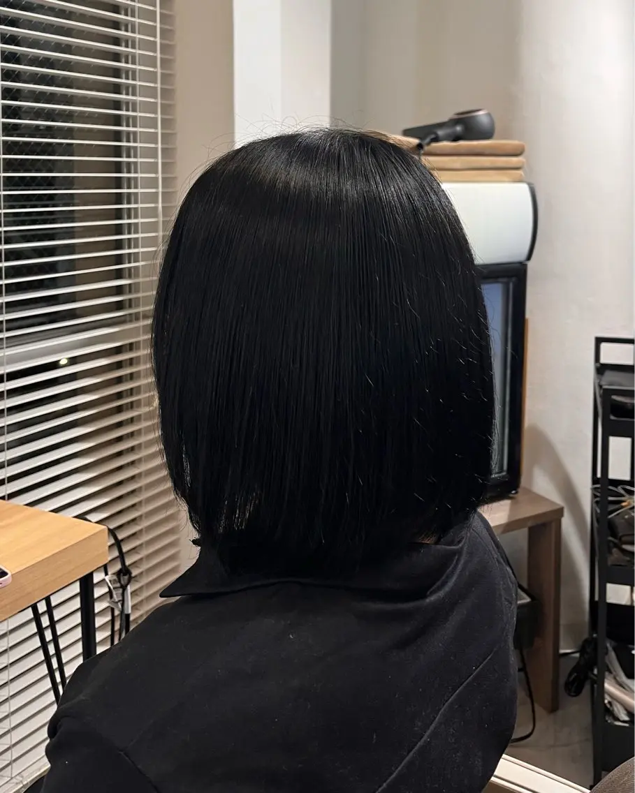 ミディアム カラー ボブレイヤー 黒髪 ブリーチ 透明感カラー デザインカラー ヘアカラー トリートメント sayuri /大阪・心斎橋美容師のヘアスタイル