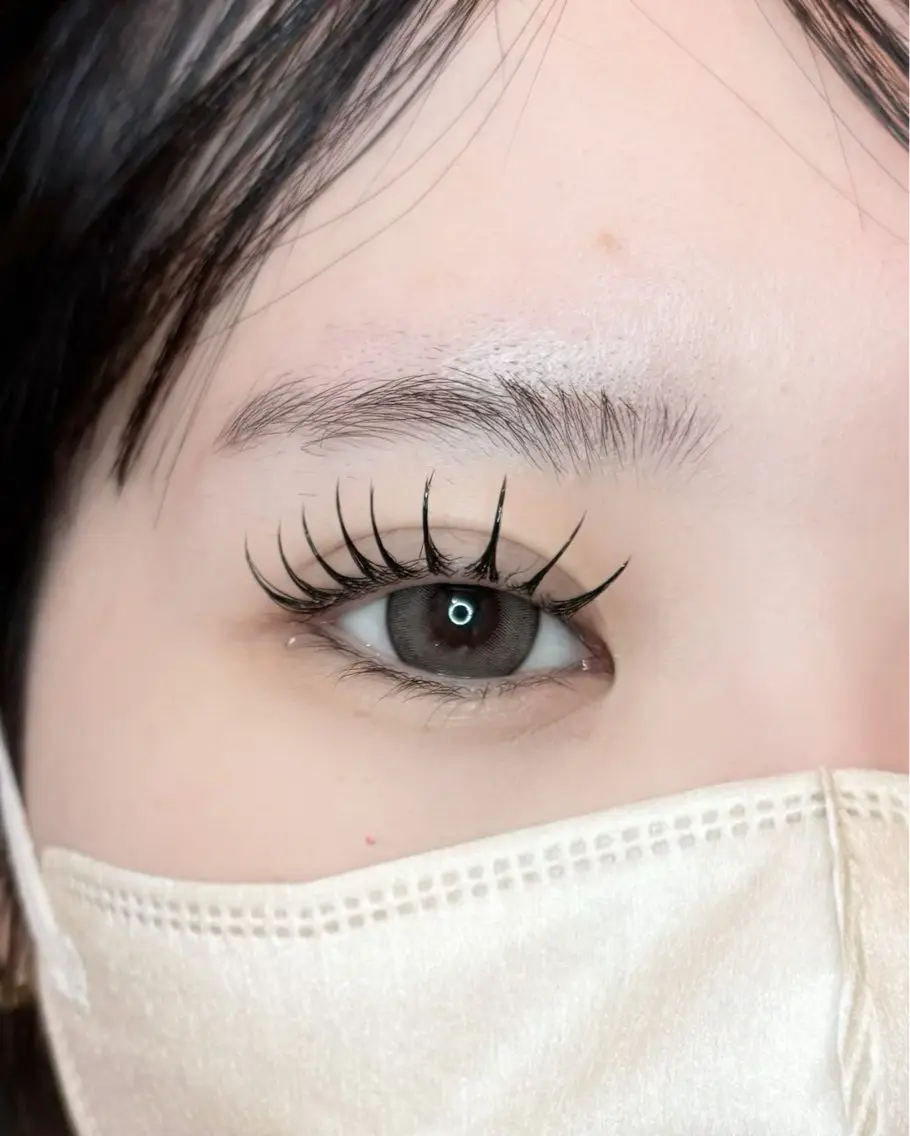マツエク・マツパ eyelist ✵ Itsukiの眉毛・アイブロウイメージ
