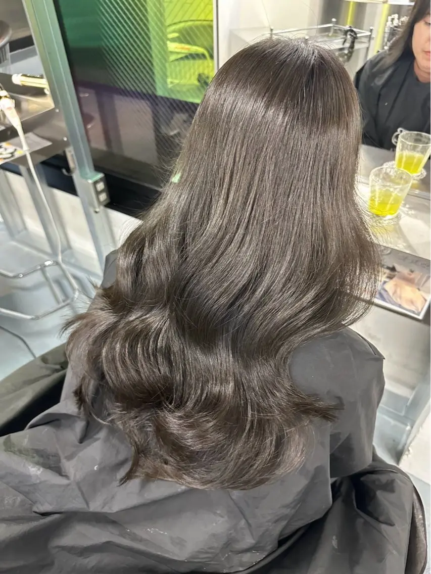 カラー BEL Hinataのヘアスタイル