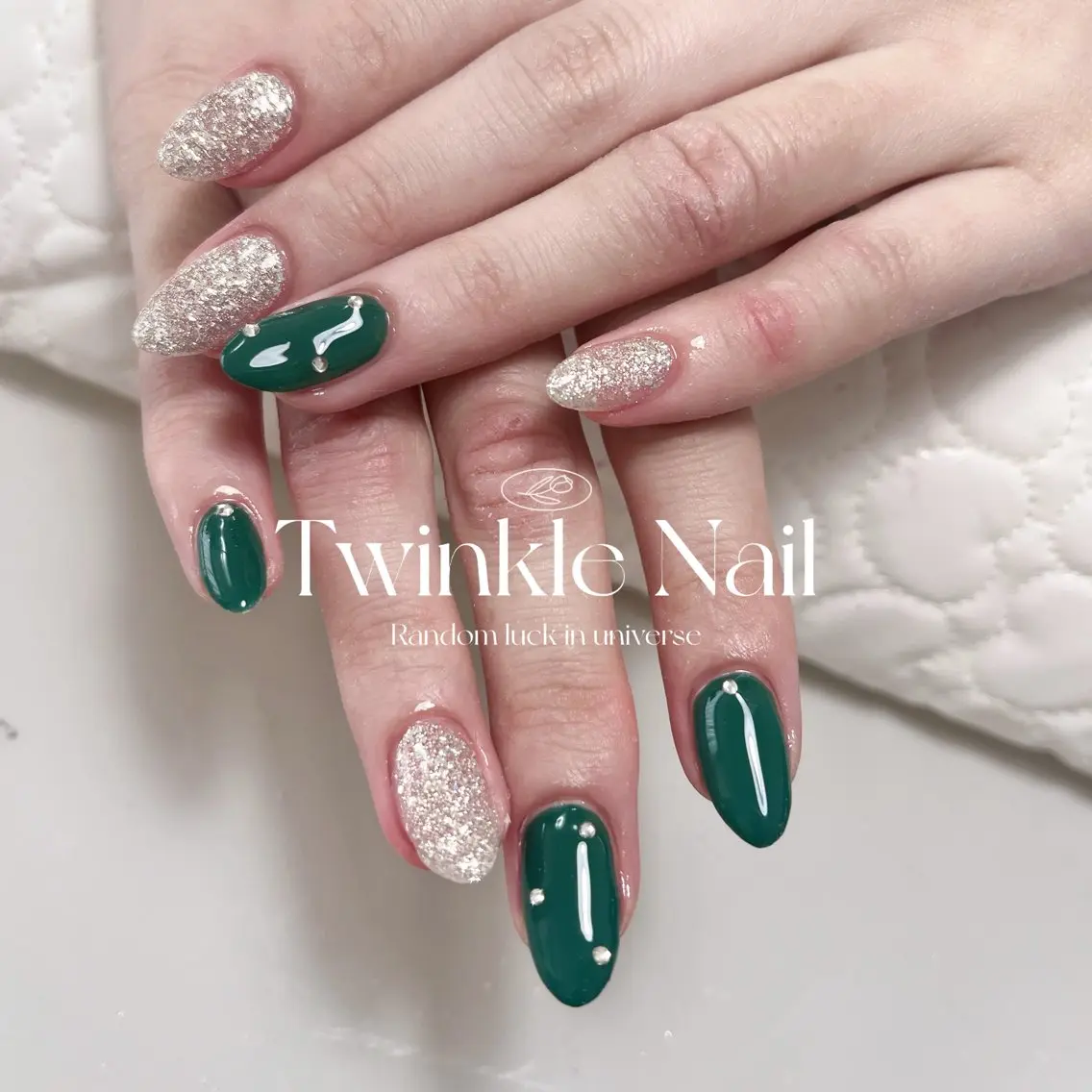 ネイル グリーン キラキラネイル Twinkle Nail Kuboのネイルデザイン