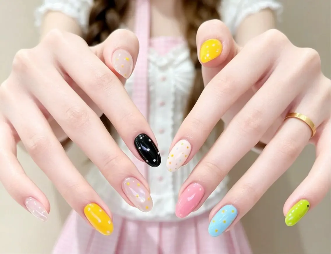 ネイル フラッシュネイル フットネイル フレンチネイル ジェルネイル ガラスフレンチ chicmuse nailのネイルデザイン