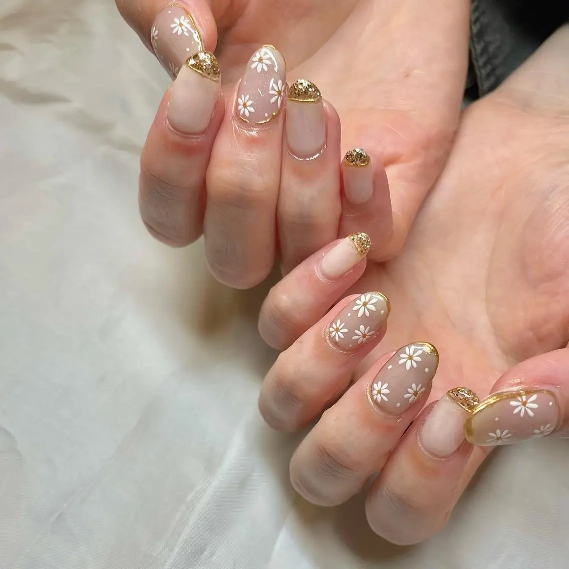 ミディアム カラー パーマ ヘアアレンジ メンズ キッズ ネイル マツエク・マツパ アイブロウ ミラーネイル el. by Aoのネイルデザイン