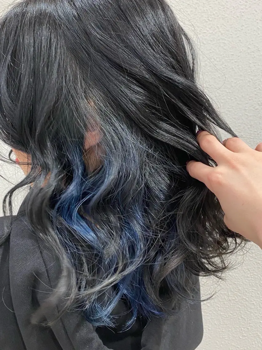 カラー 🦋NIA🦋 SALONECINQのヘアスタイル