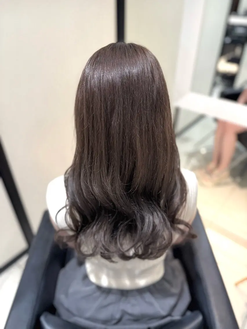 ロング カラー キッズ アッシュ ベージュカラー ラベンダーカラー ラベンダーアッシュ カット ヘアカラー トリートメント グレージュ/レイヤー /韓国ヘア/RISAのヘアスタイル