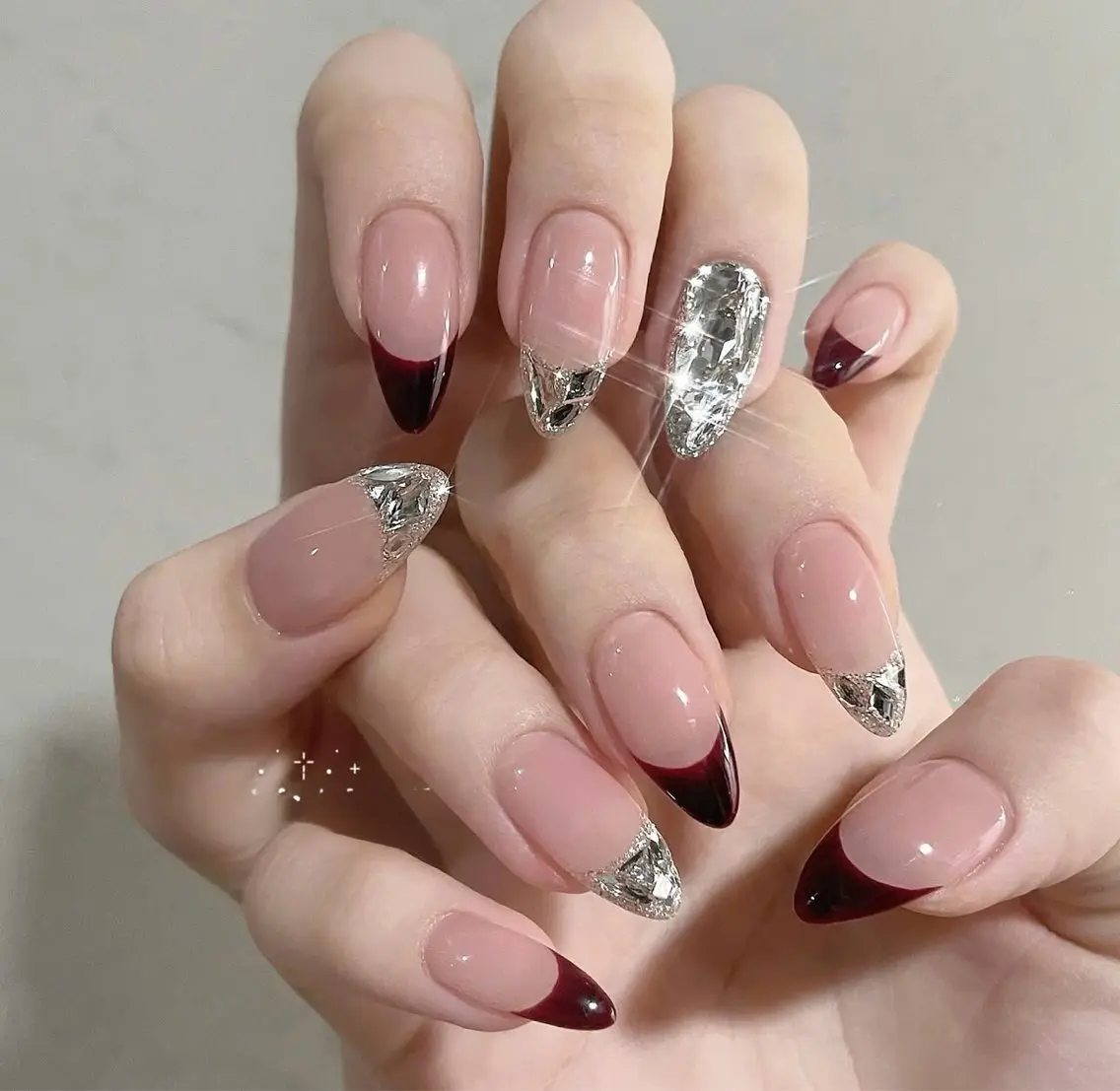 ネイル チークネイル フレンチネイル グラデーション 韓国ネイル マグネットネイル Hana Nailのネイルデザイン