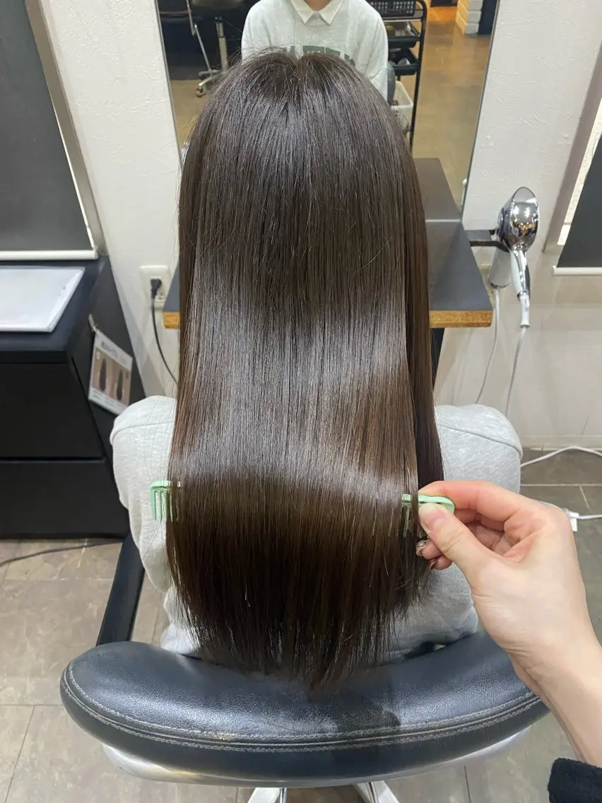 セミロング 髪質改善 縮毛矯正 トリートメント 西田 雪乃のヘアスタイル