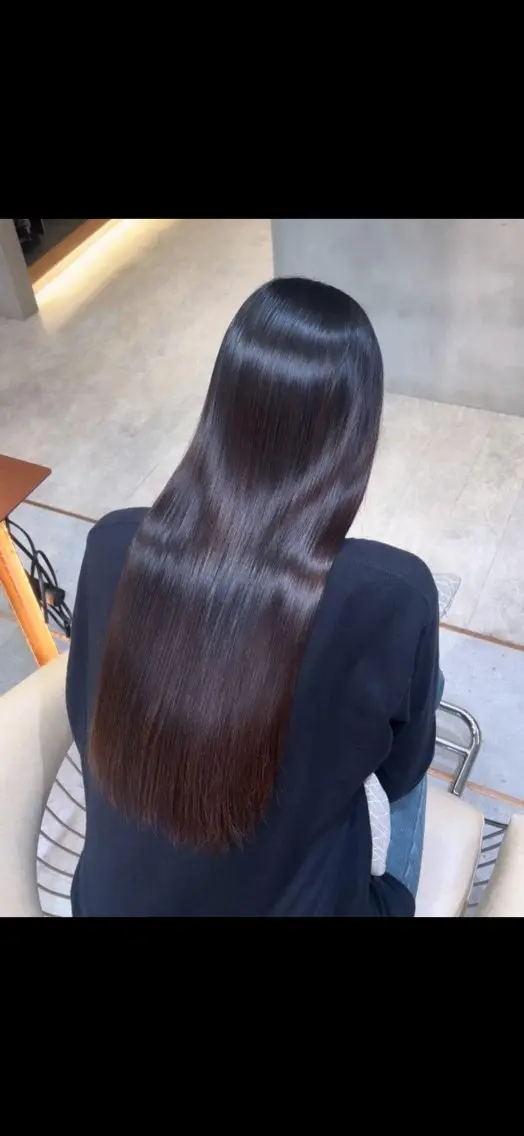 ロング 佐藤 糸のヘアスタイル