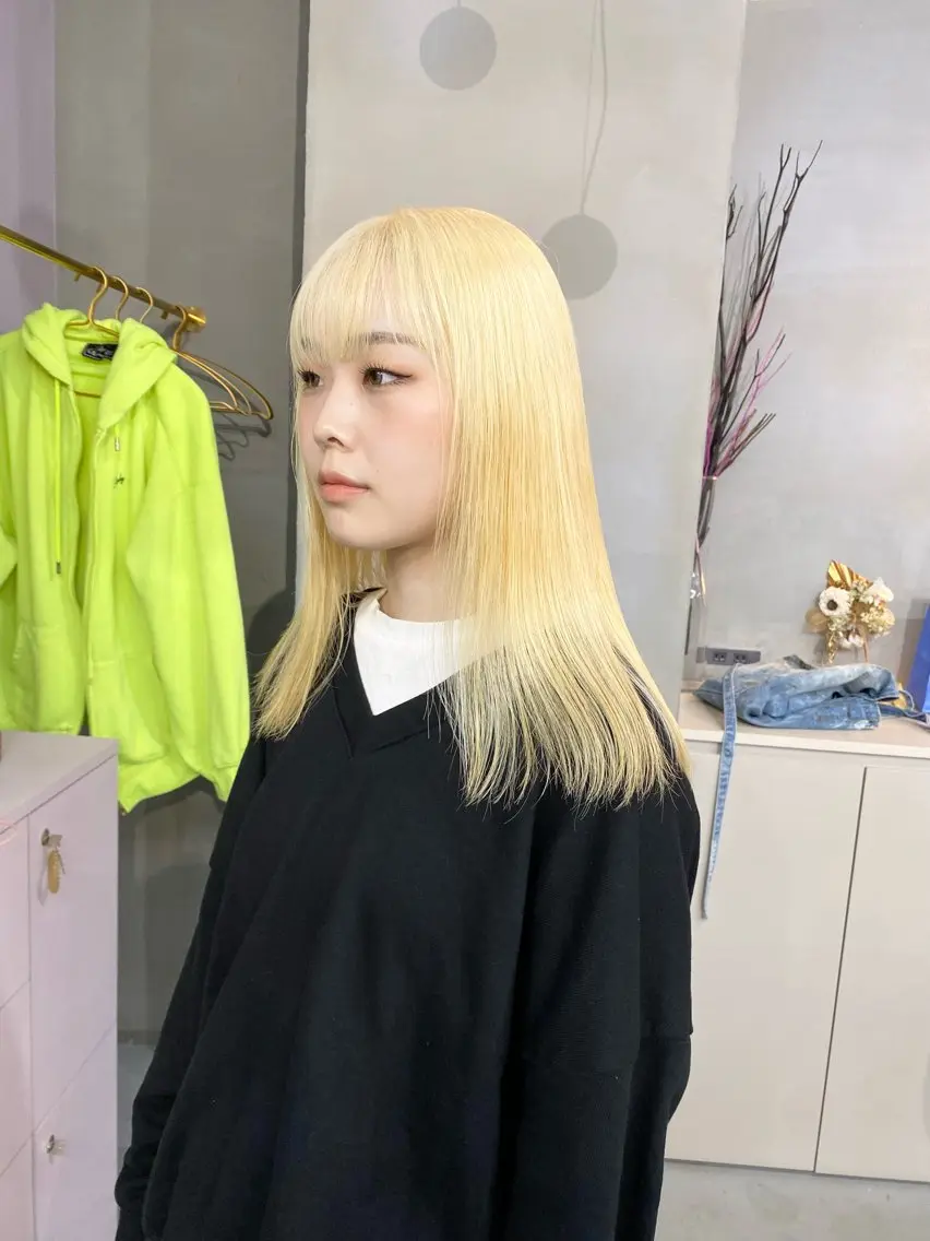 ムラ修正ブリーチ+カラー+トリートメントの写真