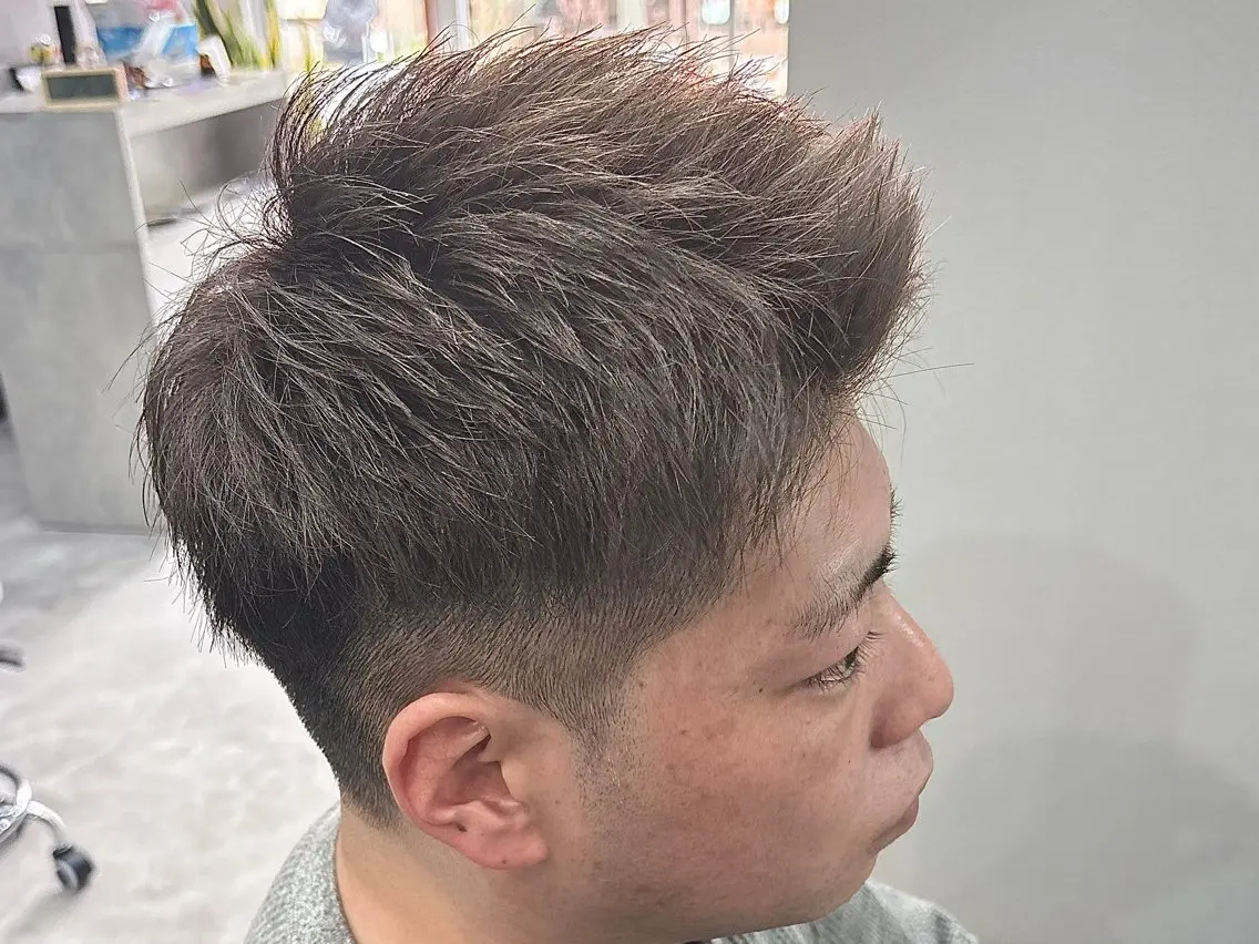 ショート カラー メンズ メンズハイトーン ハイトーンカラー カット ヘアカラー トリートメント ヘッドスパ AYVY【アイヴィ】 北千住🦋AYAKAのヘアスタイル
