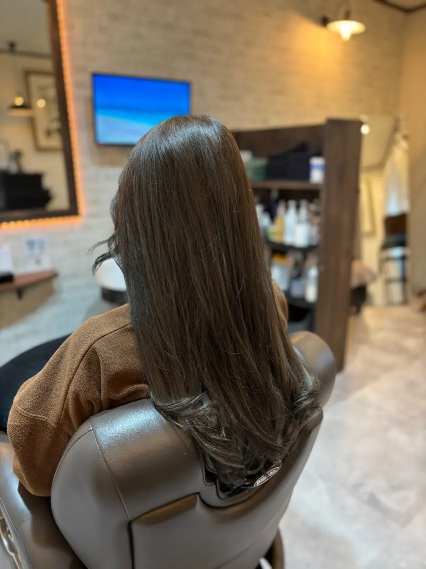 ロング ツヤ髪専門美容師 桑原 和誠のヘアスタイル
