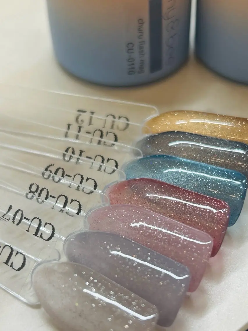 ネイル フットネイル LOARK nail Minaのネイルデザイン