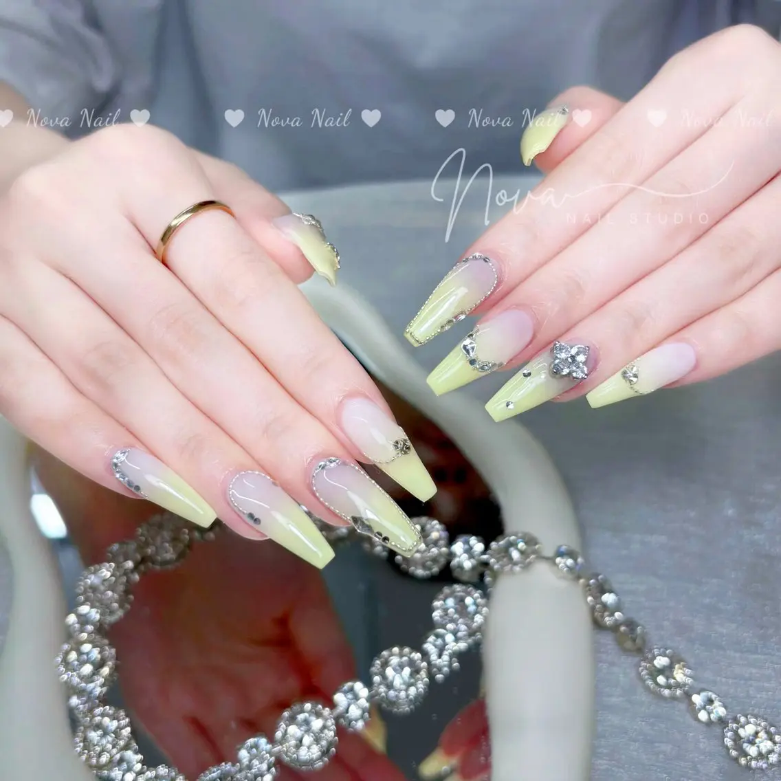 ネイル ハンドネイル ハンドケア Kitty Nail Novaのネイルデザイン
