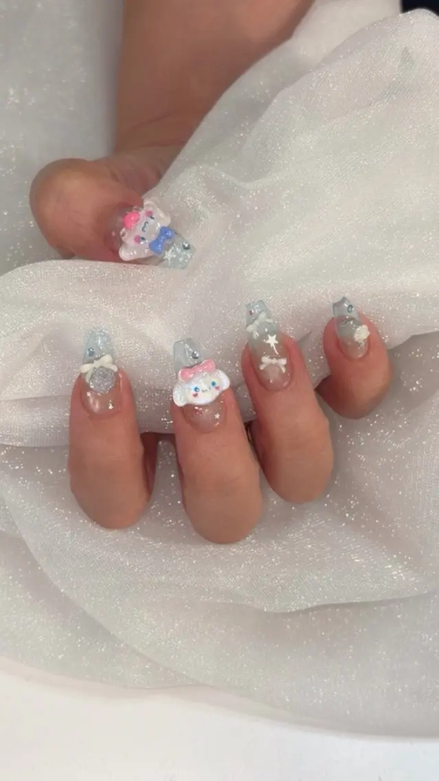 ネイル ハンドネイル . Natsumiのネイルデザイン