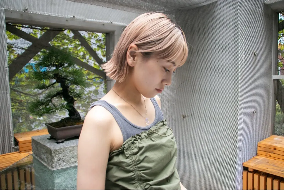 ショート 切りっぱなしボブ ボブ 顔まわりレイヤー レイヤーカット 黒川 怜慈のヘアスタイル