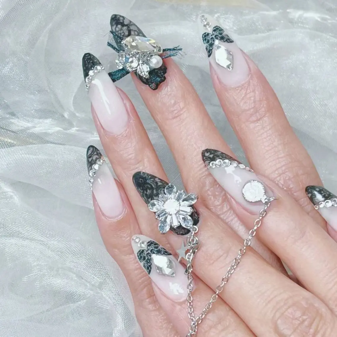 ネイル アートネイル フラワーネイル フットネイル ジェルネイル レース Babarla Nailのネイルデザイン