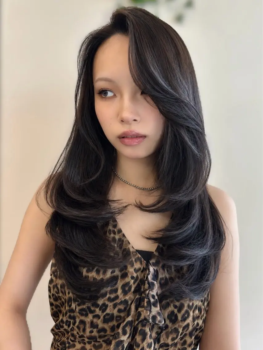 ロング レイヤーカット カット ヘアカラー トリートメント 優李 ゆうりのヘアスタイル