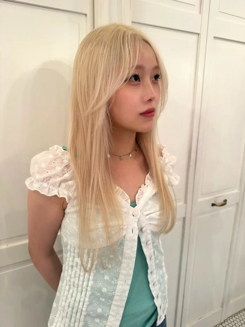 カラー ヘアカラー ブリーチカラー🎀 韓国風/寺門美優のヘアスタイル