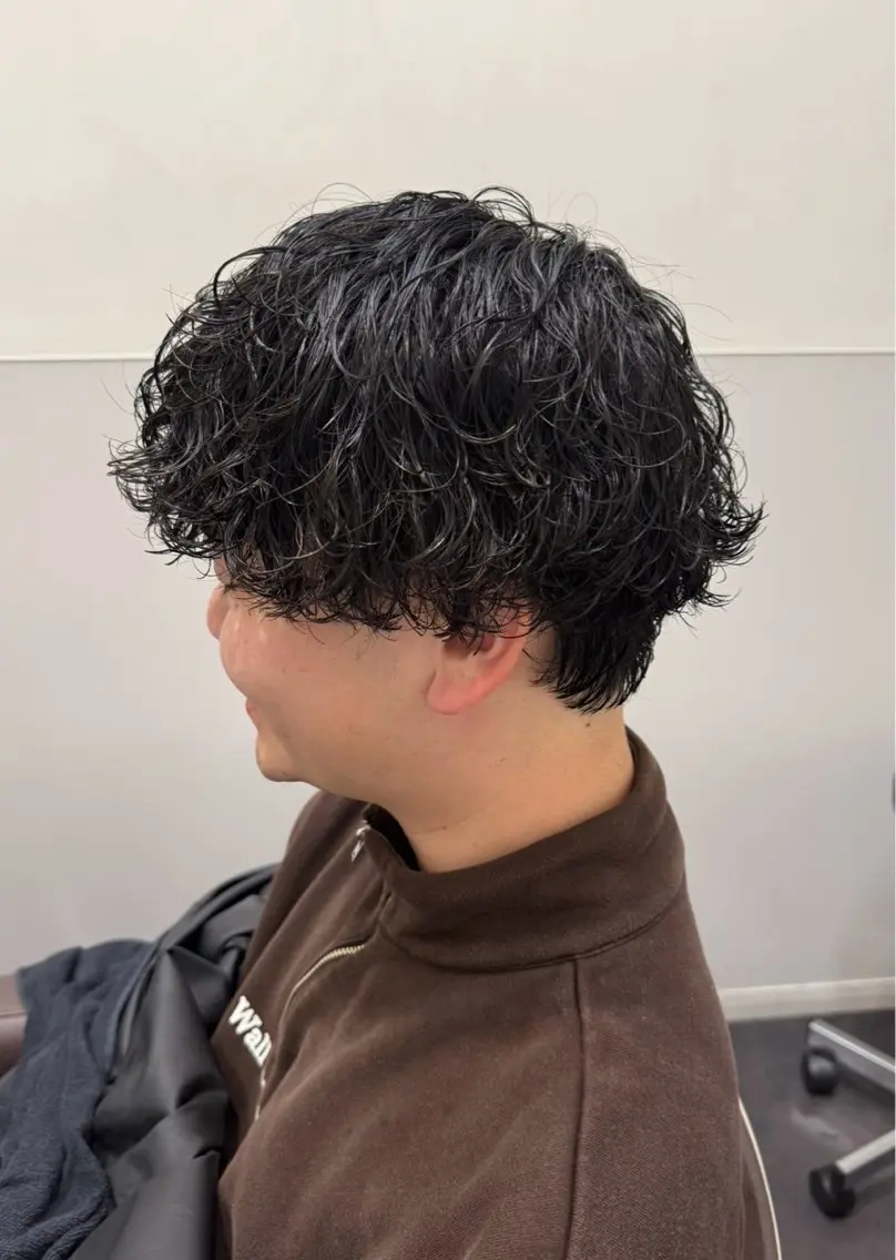 パーマ メンズ 優菜🎀メンズパーマ /ハイトーンカラーのヘアスタイル