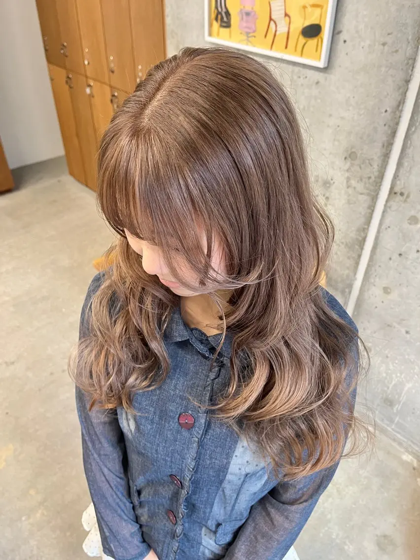 ロング カット ヘアカラー トリートメント ミルクティーベージュ るい名駅のヘアスタイル