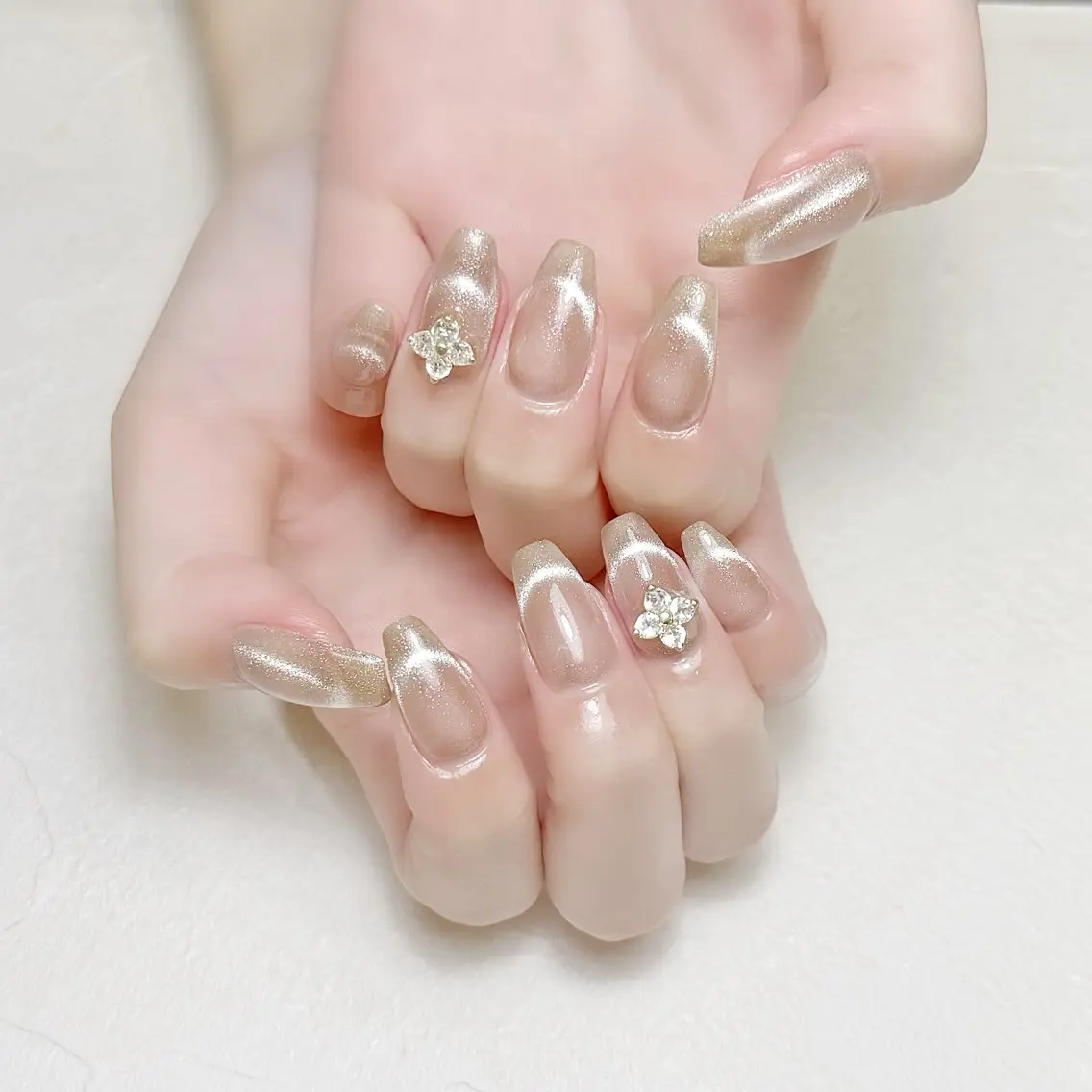ネイル フレンチネイル マグネットネイル マグネットフレンチ オフィスネイル rouse nail RISATOのネイルデザイン