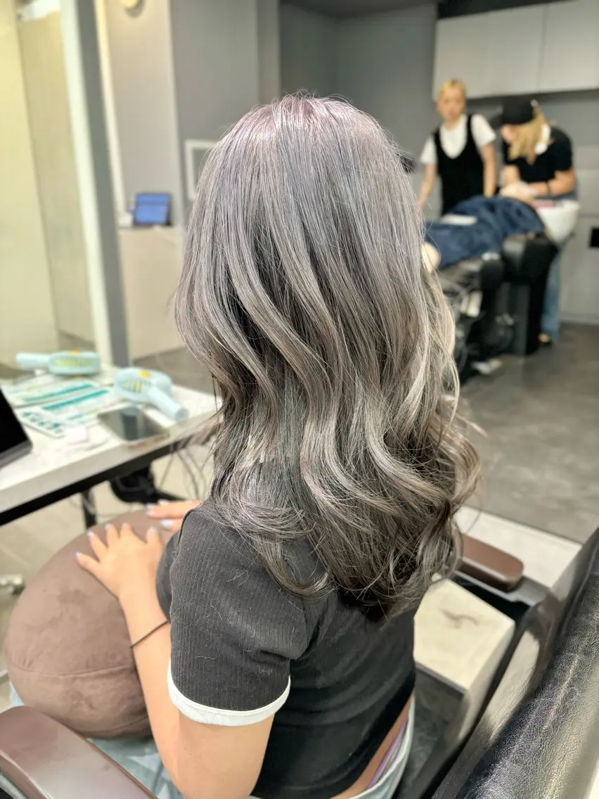 ロング カラー シルバー カット ヘアカラー トリートメント ハイライト/ショート /ボブ/RYOHEIのヘアスタイル