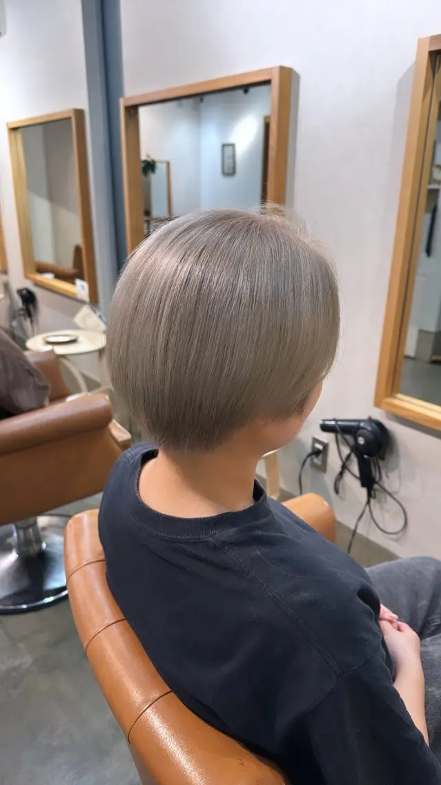 ショート カラー ヘアカラー 永野 いずみのヘアスタイル