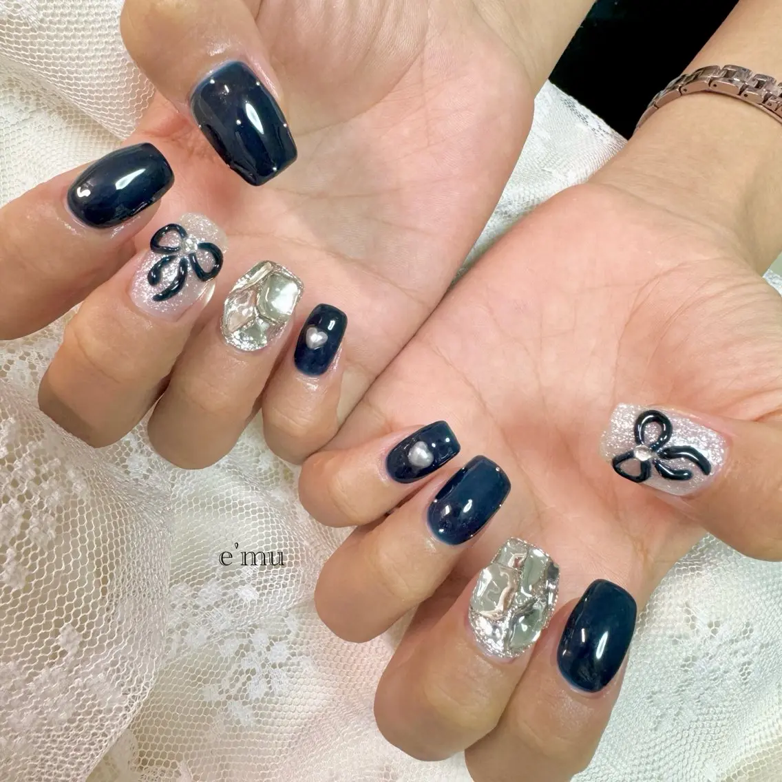 ネイル フレンチネイル ガーリー リボン nail salon e'mu💐のネイルデザイン